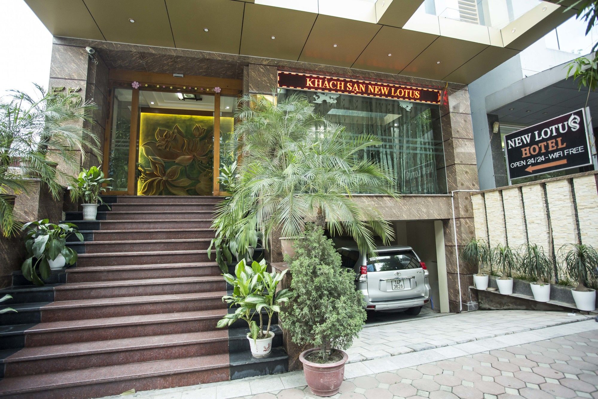 New Lotus Hotel 3*