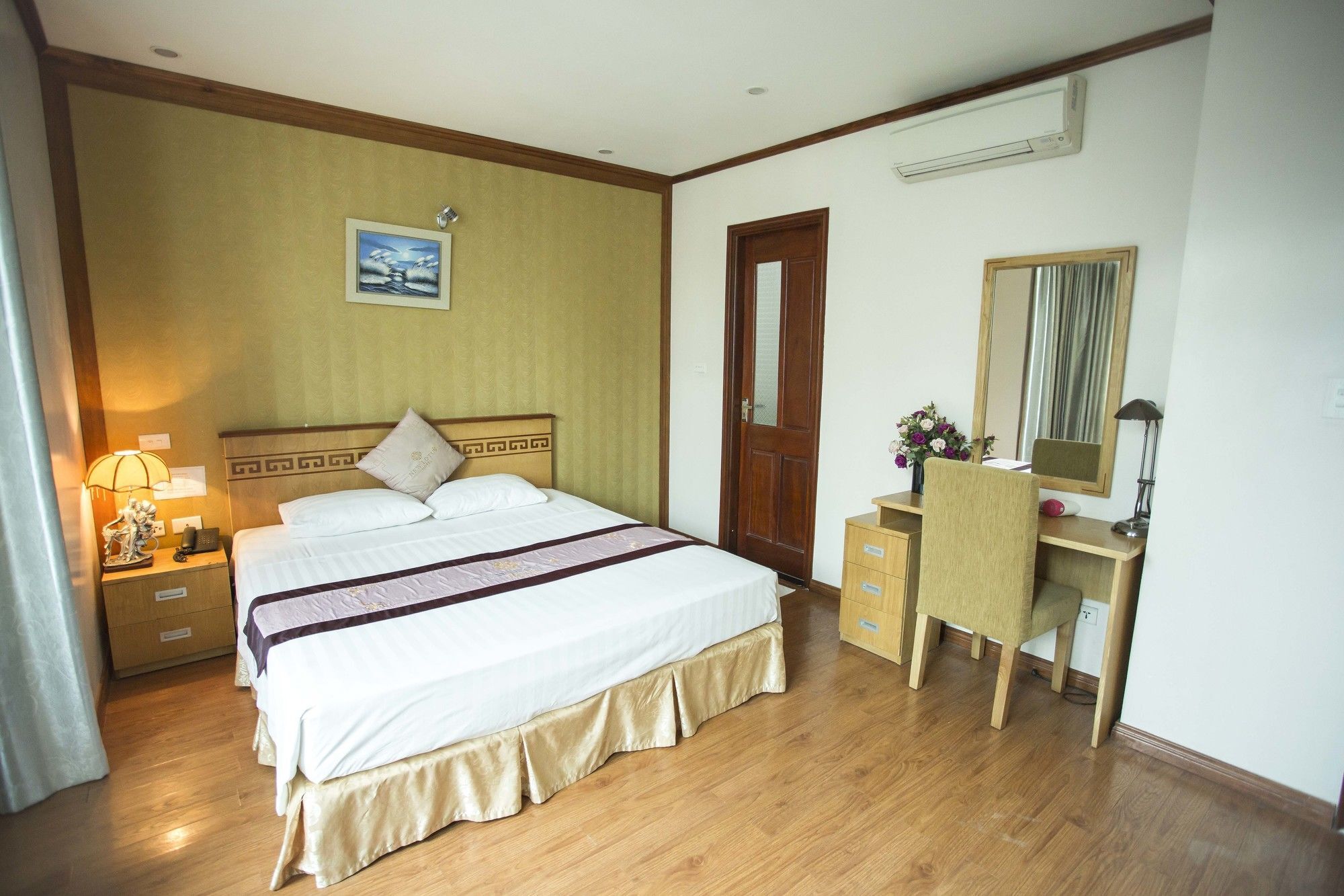 New Lotus Hotel